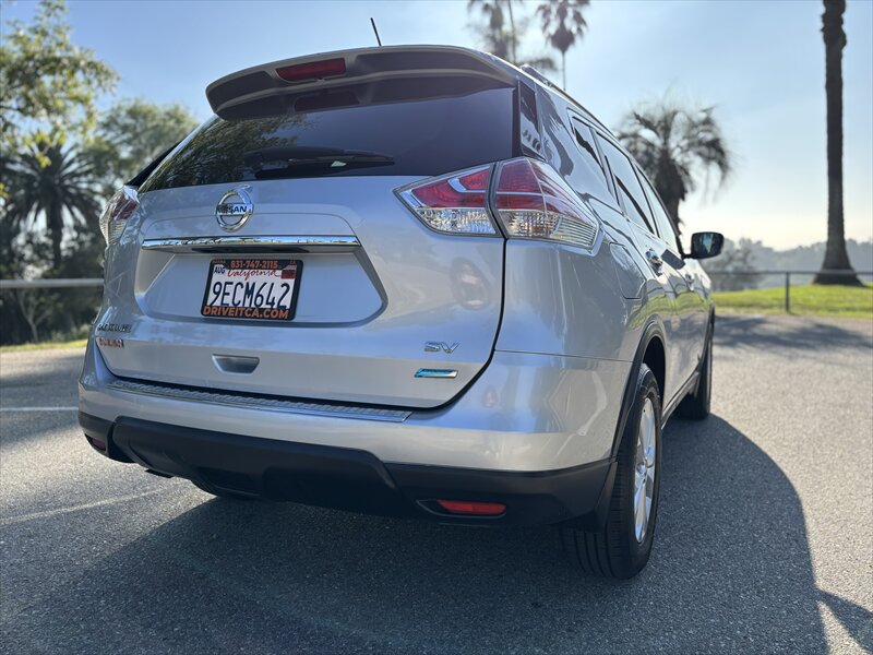 2014 Nissan Rogue SV - Photo 8 - Fullerton, CA 92833-4276