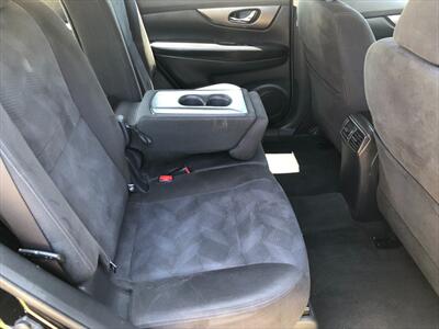 2015 Nissan Rogue SV   - Photo 18 - Fullerton, CA 92833