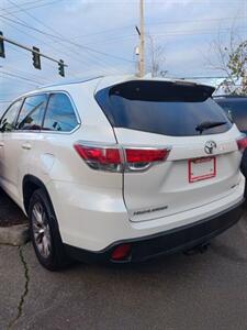 2014 Toyota Highlander XLE Sport Utility 4D   - Photo 4 - Auburn, WA 98002