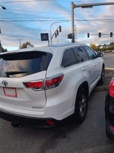 2014 Toyota Highlander XLE Sport Utility 4D   - Photo 6 - Auburn, WA 98002