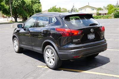 2018 Nissan Rogue Sport SV - Photo 4 - Midvale, UT 84047