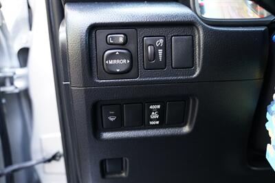 2019 Toyota 4Runner SR5   - Photo 17 - Midvale, UT 84047