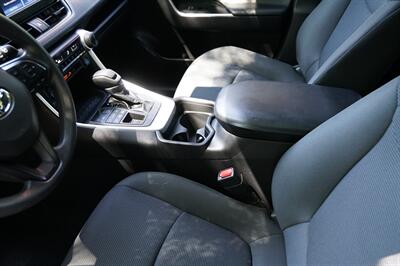 2019 Toyota RAV4 LE - Photo 26 - Midvale, UT 84047
