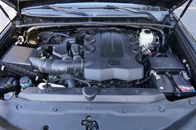 2018 Toyota 4Runner SR5   - Photo 43 - Midvale, UT 84047