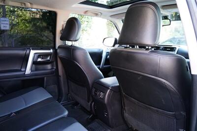 2018 Toyota 4Runner SR5   - Photo 37 - Midvale, UT 84047