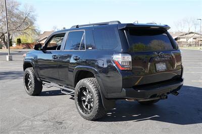 2018 Toyota 4Runner SR5   - Photo 4 - Midvale, UT 84047