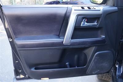 2018 Toyota 4Runner SR5   - Photo 13 - Midvale, UT 84047