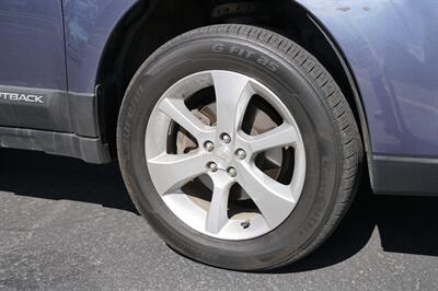 2014 Subaru Outback 2.5i Limited   - Photo 9 - Midvale, UT 84047