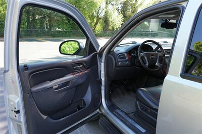 2013 Chevrolet Suburban LTZ - Photo 12 - Midvale, UT 84047