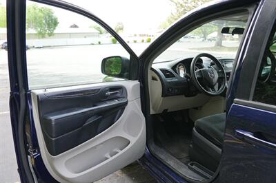 2015 Dodge Grand Caravan SE   - Photo 12 - Midvale, UT 84047
