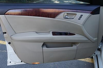 2011 Toyota Avalon Limited   - Photo 12 - Midvale, UT 84047