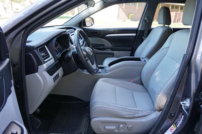 2014 Toyota Highlander LE Plus   - Photo 14 - Midvale, UT 84047