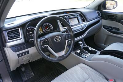 2014 Toyota Highlander LE Plus   - Photo 16 - Midvale, UT 84047