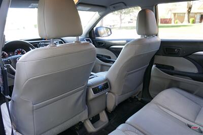 2014 Toyota Highlander LE Plus   - Photo 29 - Midvale, UT 84047