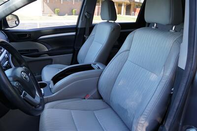 2014 Toyota Highlander LE Plus   - Photo 15 - Midvale, UT 84047