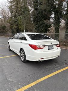 2013 Hyundai SONATA SE 2.0T - Photo 9 - Midvale, UT 84047