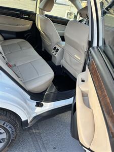 2017 Subaru Outback 3.6R Limited   - Photo 5 - Midvale, UT 84047