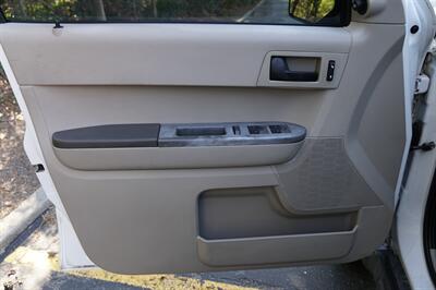 2010 Ford Escape XLS   - Photo 12 - Midvale, UT 84047