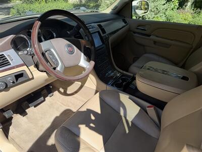 2010 Cadillac Escalade ESV Premium - Photo 8 - Midvale, UT 84047