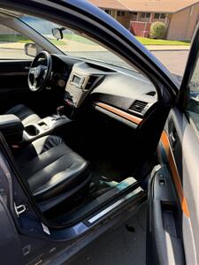 2014 Subaru Outback 2.5i Limited - Photo 5 - Midvale, UT 84047