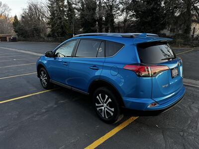2017 Toyota RAV4 LE   - Photo 4 - Midvale, UT 84047