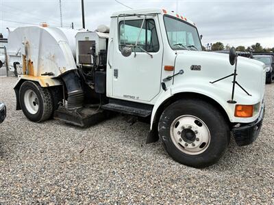 1997 International 4700 - Photo 2 - Midvale, UT 84047