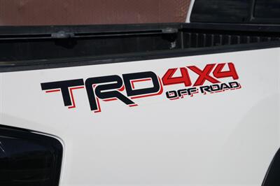 2016 Toyota Tacoma TRD Off-Road - Photo 11 - Midvale, UT 84047