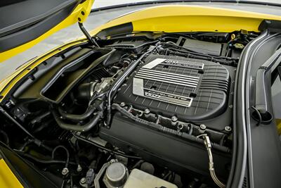 2015 Chevrolet Corvette Z06 3LZ   - Photo 17 - Joliet, IL 60435