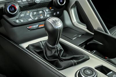 2015 Chevrolet Corvette Z06 3LZ   - Photo 35 - Joliet, IL 60435