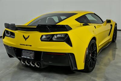 2015 Chevrolet Corvette Z06 3LZ   - Photo 12 - Joliet, IL 60435
