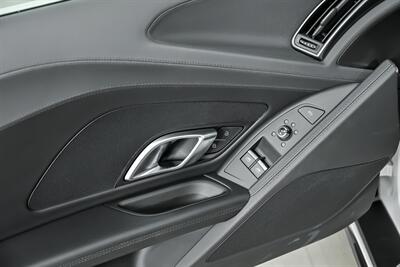 2022 Audi R8 5.2 V10 performance Spyder   - Photo 21 - Joliet, IL 60435