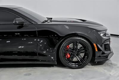 2019 Chevrolet Camaro ZL1   - Photo 15 - Joliet, IL 60435