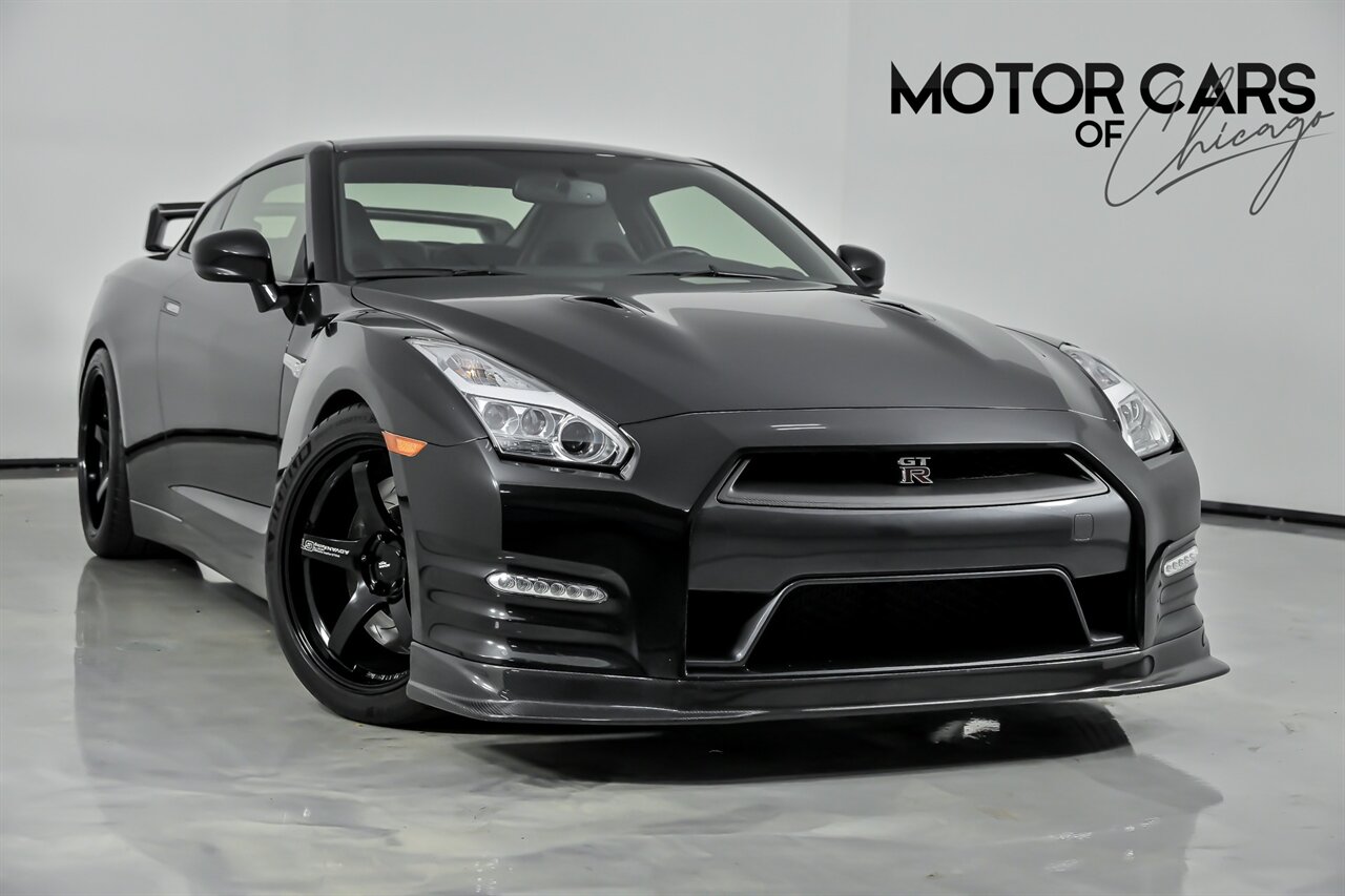 2016 Nissan GT-R Black Edition   - Photo 1 - Joliet, IL 60435