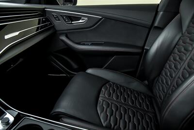 2023 Audi RS Q8 4.0T quattro-MASSIVE $155K MSRP-RARE SPEC   - Photo 38 - Joliet, IL 60435