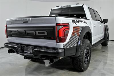 2024 Ford F-150 Raptor   - Photo 12 - Joliet, IL 60435