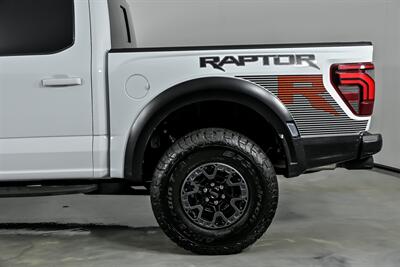 2024 Ford F-150 Raptor   - Photo 9 - Joliet, IL 60435