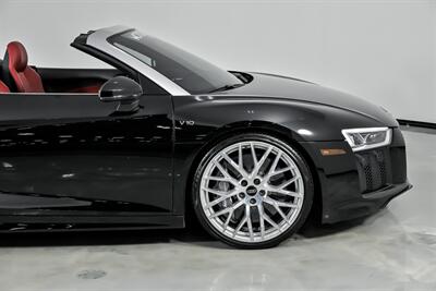 2017 Audi R8 5.2 quattro V10 Spyder   - Photo 15 - Joliet, IL 60435