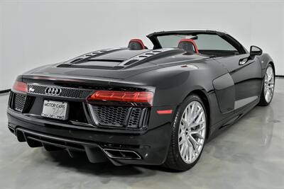 2017 Audi R8 5.2 quattro V10 Spyder   - Photo 12 - Joliet, IL 60435