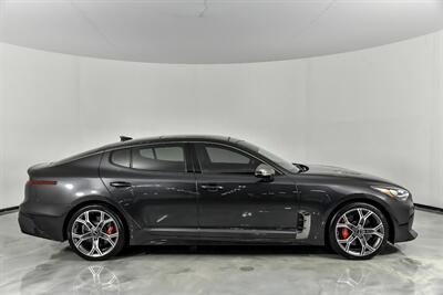 2018 Kia Stinger GT2   - Photo 14 - Joliet, IL 60435