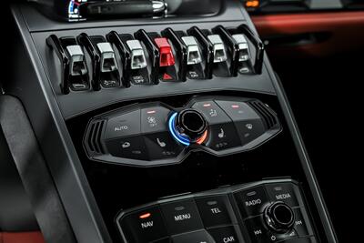 2015 Lamborghini Huracan LP 610-4   - Photo 35 - Joliet, IL 60435