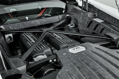 2015 Lamborghini Huracan LP 610-4   - Photo 16 - Joliet, IL 60435