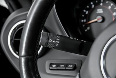 2020 Chevrolet Camaro SS   - Photo 27 - Joliet, IL 60435