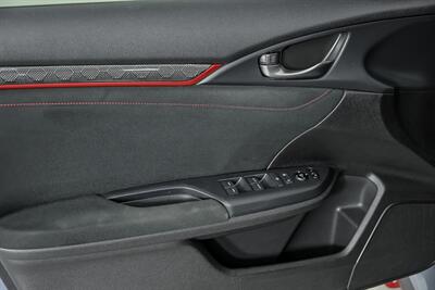2019 Honda Civic Type R Touring   - Photo 18 - Joliet, IL 60435