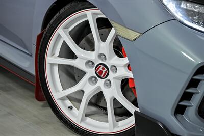 2019 Honda Civic Type R Touring   - Photo 4 - Joliet, IL 60435