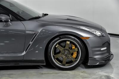 2009 Nissan GT-R Premium   - Photo 15 - Joliet, IL 60435