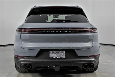 2024 Porsche Cayenne - Photo 11 - Joliet, IL 60435