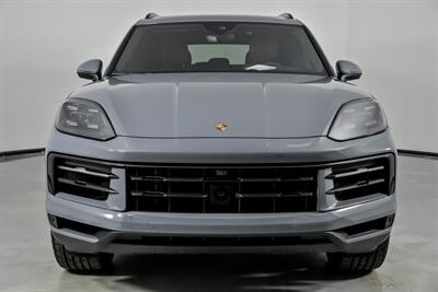 2024 Porsche Cayenne - Photo 5 - Joliet, IL 60435