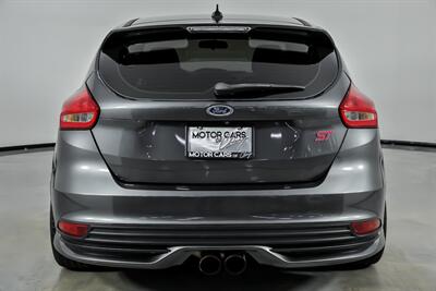2018 Ford Focus ST - Photo 11 - Joliet, IL 60435