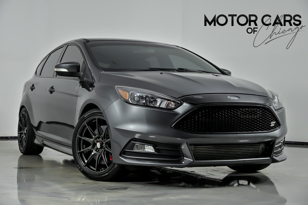 2018 Ford Focus ST   - Photo 1 - Joliet, IL 60435