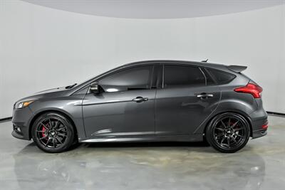 2018 Ford Focus ST - Photo 8 - Joliet, IL 60435
